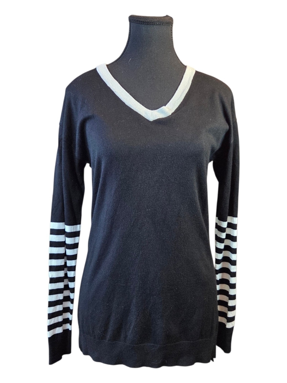 Bianca Nygard Women’s Black V-Neck Sweater with White Trim and Striped Cuffs - Picture 2 of 5